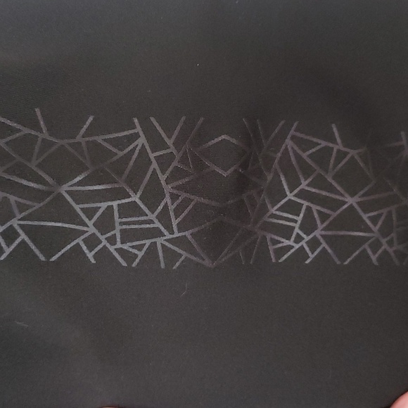 BSP HIGH PERFANCE LEGGING WITH MESH HEM SEAMLESS SIDES W/GEOMETRIC DESIGN - Picture 2 of 8